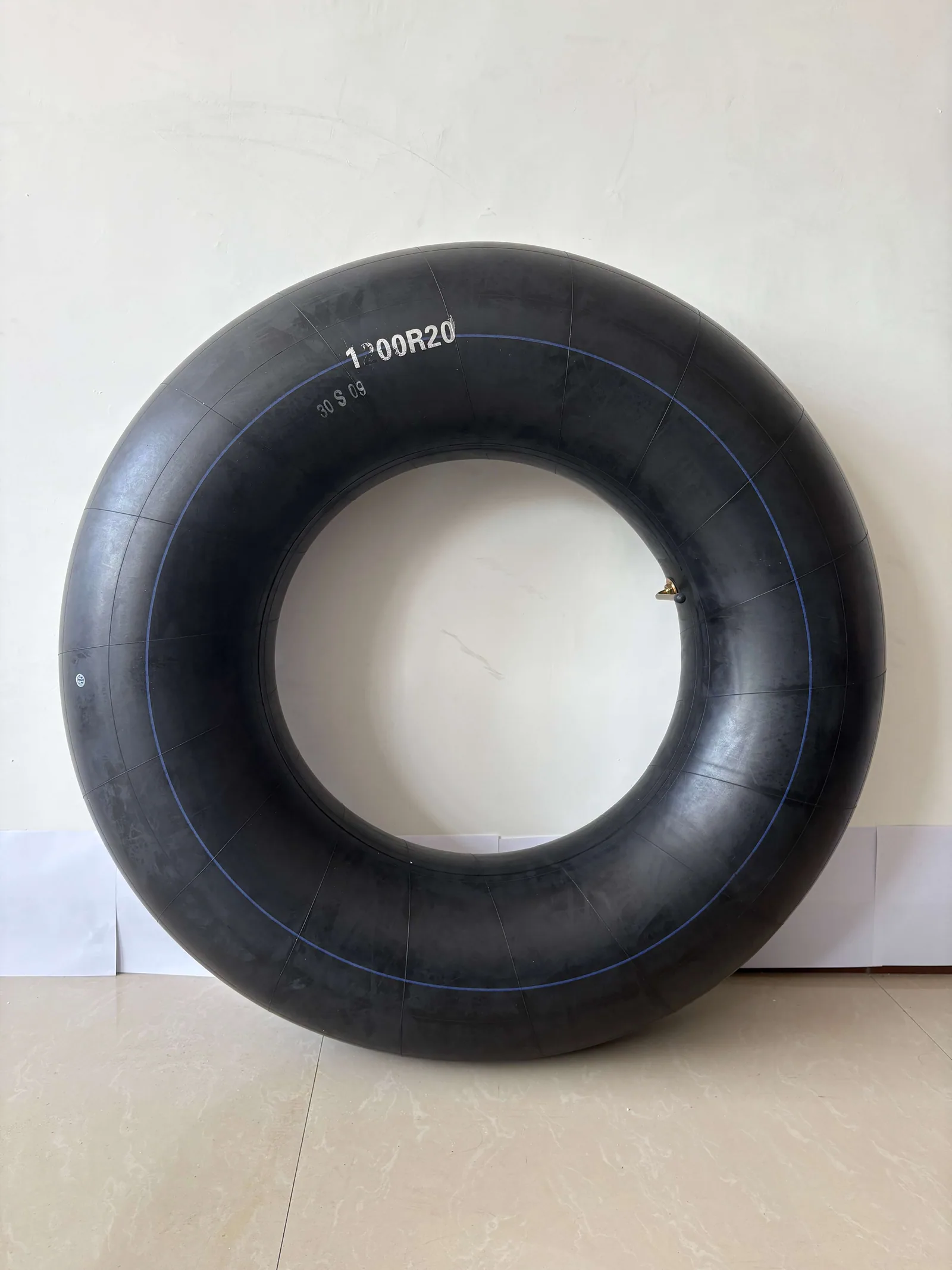 12.00-20 inner tube detail 2